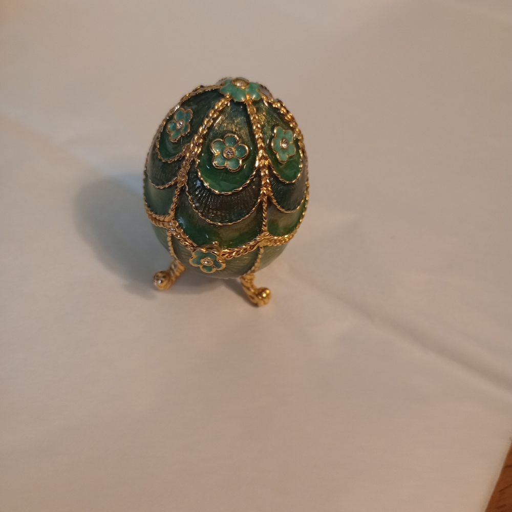 Green Enamel Egg Trinket Box with Gold Filigree